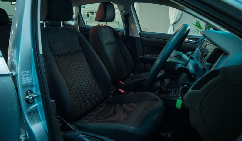 
								Volkswagen Polo Hatch 1.0 Tsi full									