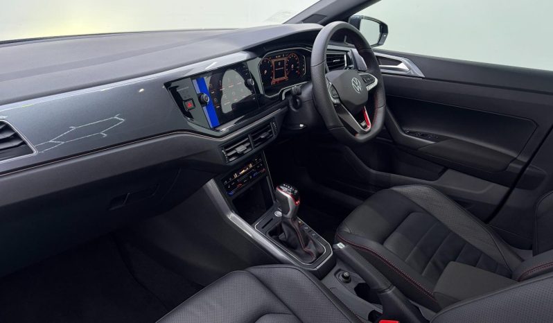 
								Volkswagen Polo Hatch 2.0 Tsi Gti full									