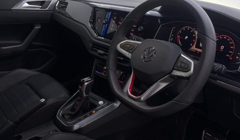 
								Volkswagen Polo Hatch 2.0 Tsi Gti full									
