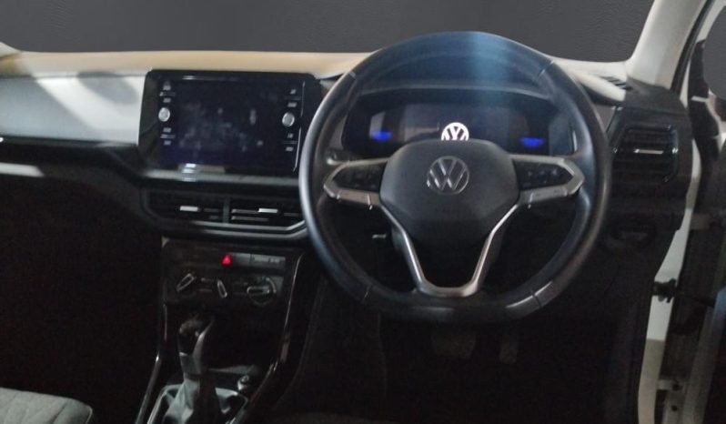 
								VOLKSWAGEN T-CROSS 1.0 TSI LIFE full									