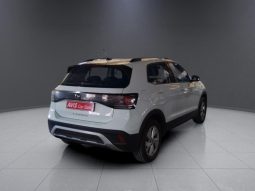
										VOLKSWAGEN T-CROSS 1.0 TSI LIFE full									
