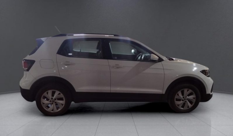 
								VOLKSWAGEN T-CROSS 1.0 TSI LIFE full									