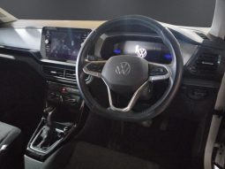 
										VOLKSWAGEN T-CROSS 1.0 TSI LIFE full									
