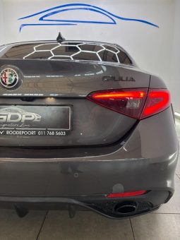 
										Alfa Romeo Giulia 2.0L Veloce At full									