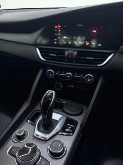 
										Alfa Romeo Giulia 2.0L Veloce At full									