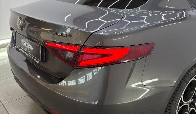
								Alfa Romeo Giulia 2.0L Veloce At full									