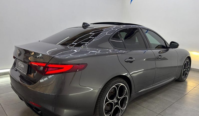 
								Alfa Romeo Giulia 2.0L Veloce At full									
