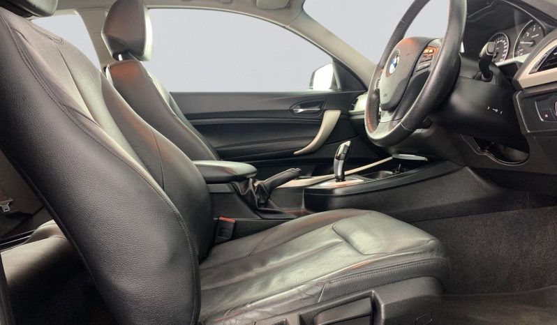 
								BMW 1 Series 3-Door 118i Steptronic full									
