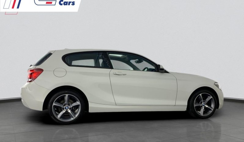 
								BMW 1 Series 3-Door 118i Steptronic full									