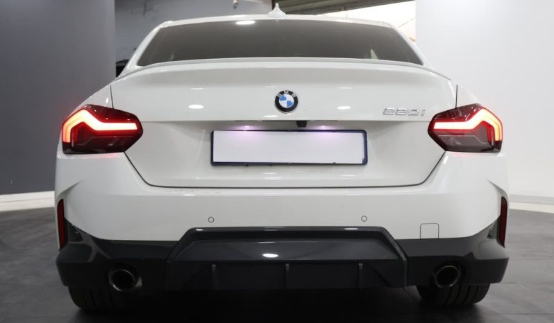 
								BMW 2 Series Coupe 220i M Sport full									
