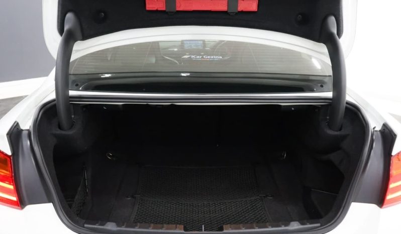 
								BMW 4 Series Coupe M4 M-Dct full									