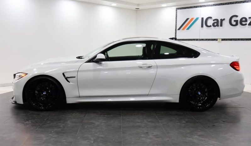 
								BMW 4 Series Coupe M4 M-Dct full									
