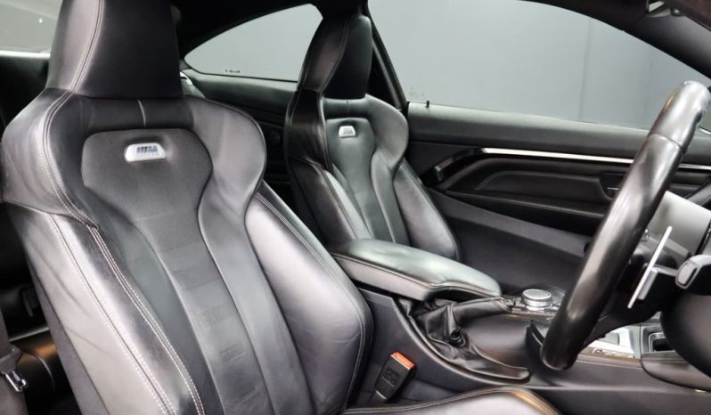 
								BMW 4 Series Coupe M4 M-Dct full									