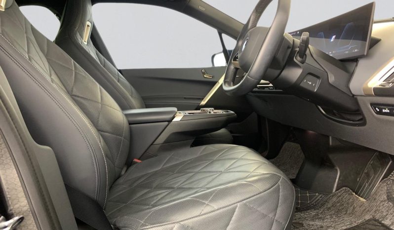 
								BMW IX Xdrive40 full									