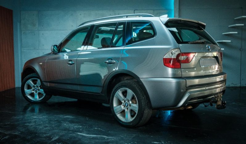 
								BMW X3 2.0D full									