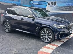 
										BMW X5 M50i Sport Steptronic full									