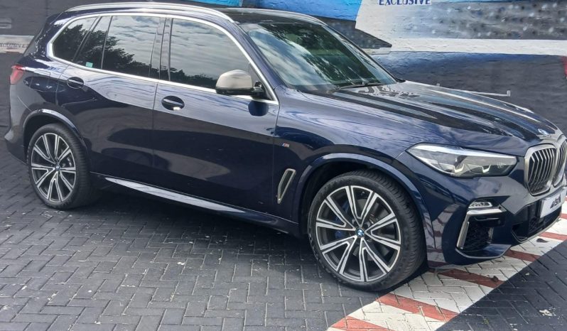 
								BMW X5 M50i Sport Steptronic full									