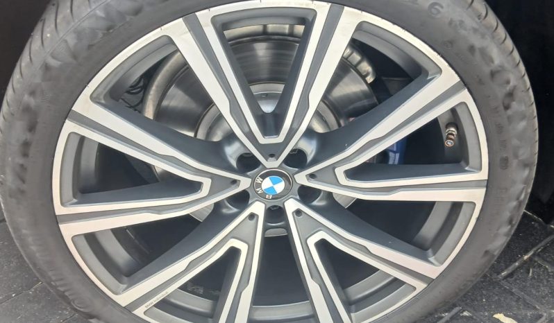 
								BMW X5 M50i Sport Steptronic full									