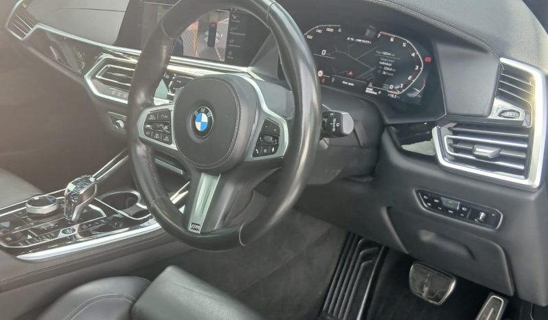 
								BMW X5 M50i Sport Steptronic full									
