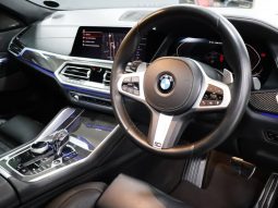 
										BMW X6 M50d Sport Steptronic full									
