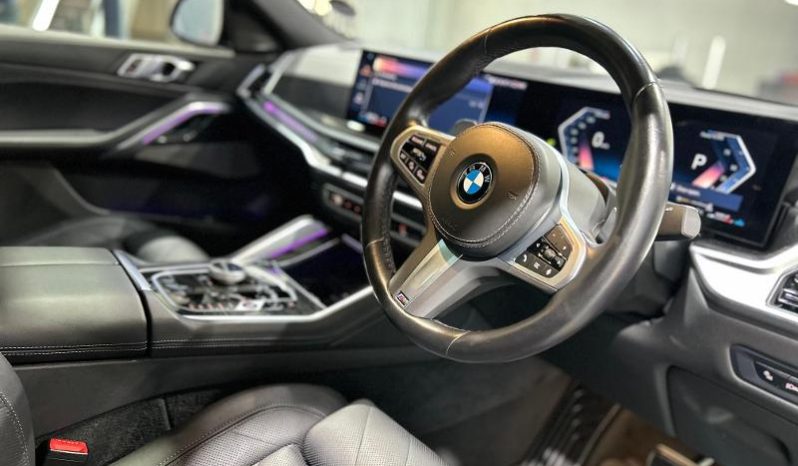
								BMW X6 Xdrive30d M Sport Steptronic full									