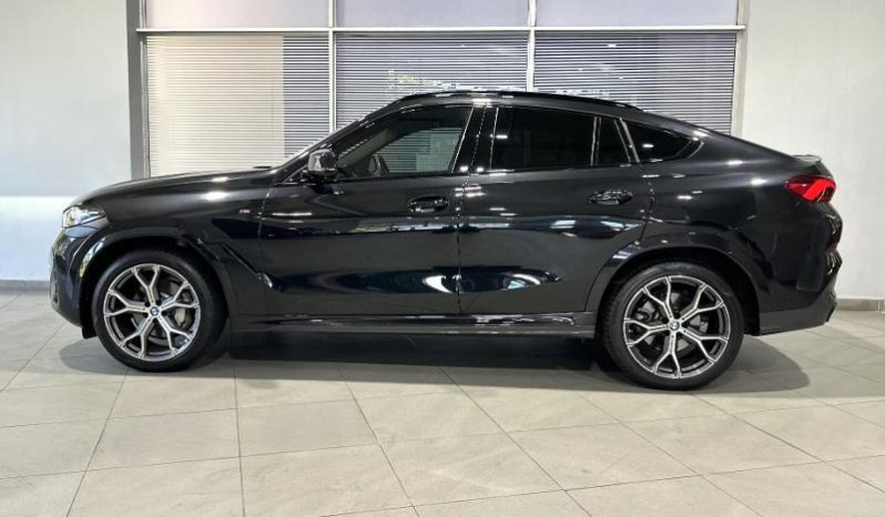 
								BMW X6 Xdrive30d M Sport Steptronic full									
