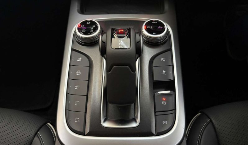 
								GWM TANK 300 TANK 300 2.4TD ULTRA LUXURY 4X4 AT full									