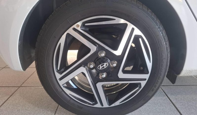 
								Hyundai Grand I10 1.2 Fluid At full									