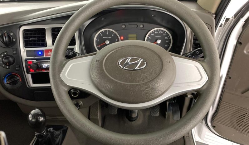 
								Hyundai H100 Bakkie 2.6D Deck Ac full									