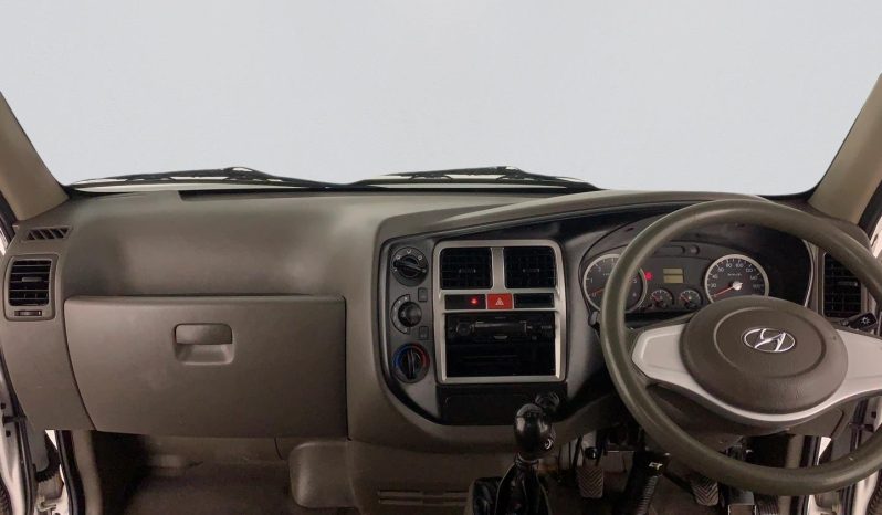 
								Hyundai H100 Bakkie 2.6D Deck Ac full									