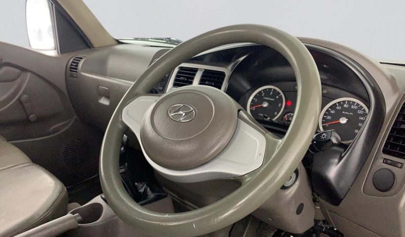
								Hyundai H100 Bakkie 2.6D Deck Ac full									