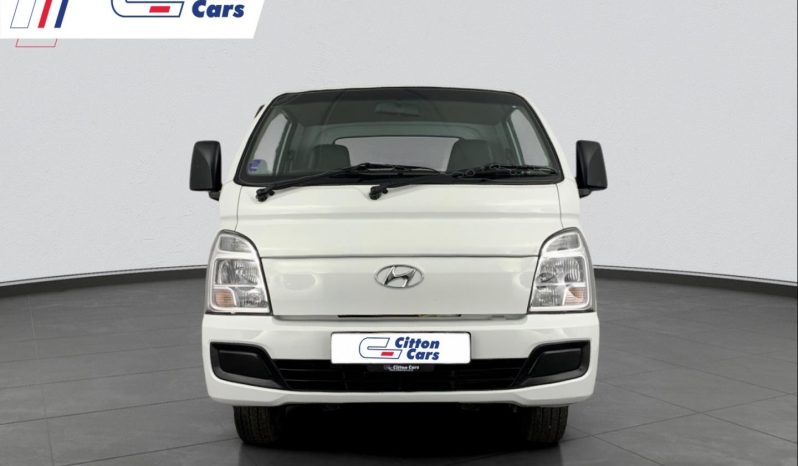 
								Hyundai H100 Bakkie 2.6D Deck Ac full									