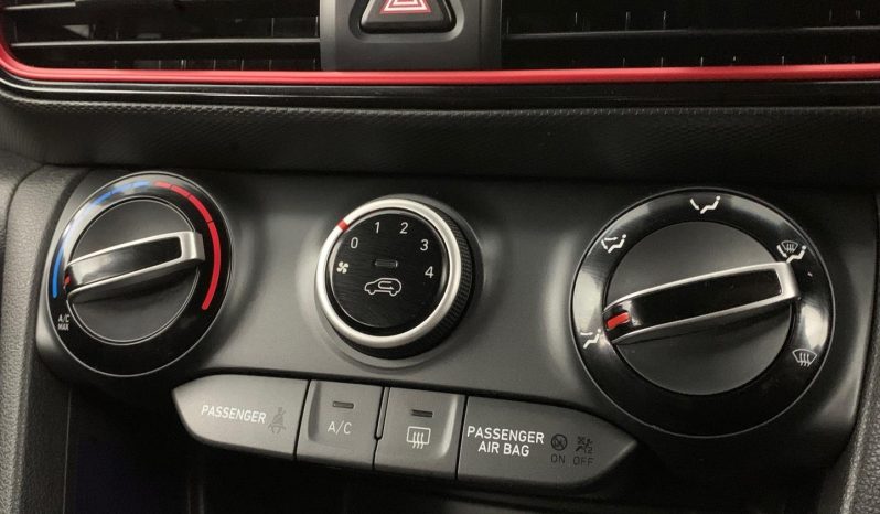 
								Hyundai Kona 2.0 Executive At full									