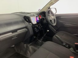 
										Isuzu D-Max 250C Fleetside full									