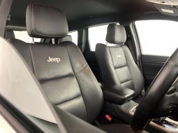 
										Jeep Grand Cherokee 3.0 Crd Laredo At full									