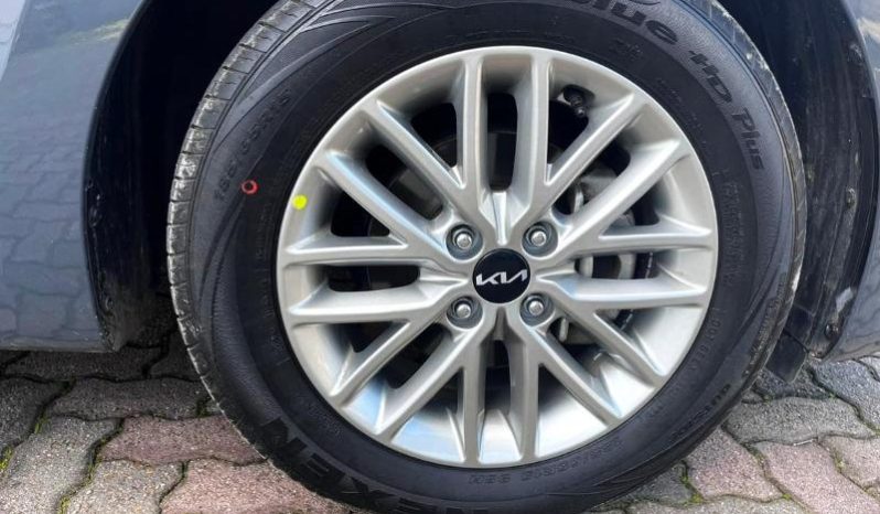 
								Kia Rio 1.2 Ls full									
