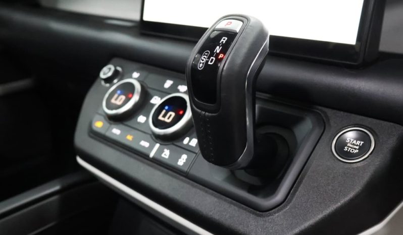 
								Land Rover Defender 110 D300 X-Dynamic Hse Awd (221kW) full									