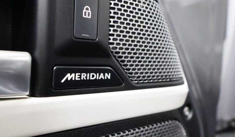 
								Land Rover Defender 110 D300 X-Dynamic Hse Awd (221kW) full									