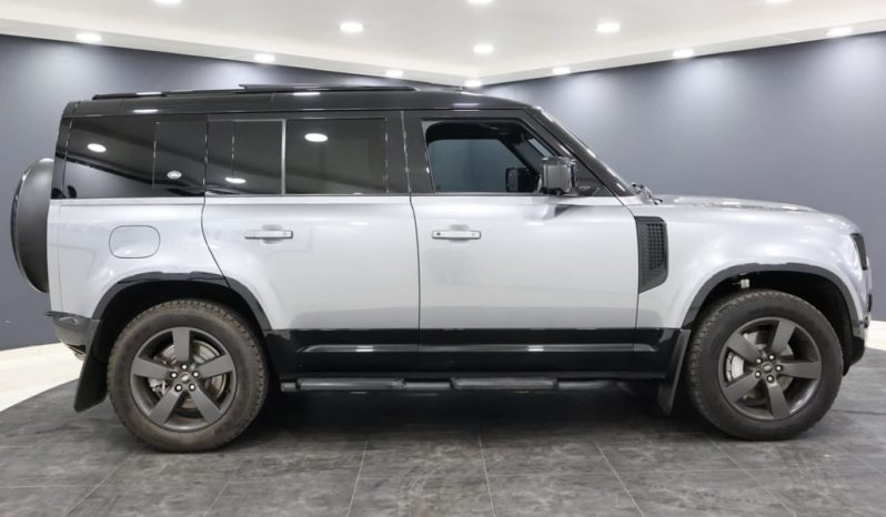 
								Land Rover Defender 110 D300 X-Dynamic Hse Awd (221kW) full									