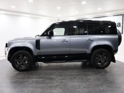 
										Land Rover Defender 110 D300 X-Dynamic Hse Awd (221kW) full									