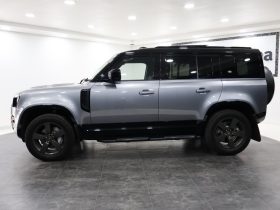 Land Rover Defender 110 D300 X-Dynamic Hse Awd (221kW)