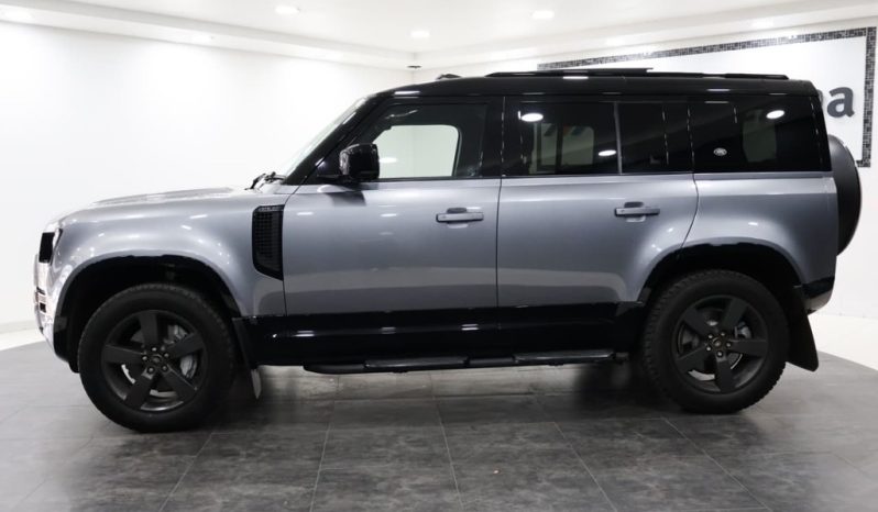 
								Land Rover Defender 110 D300 X-Dynamic Hse Awd (221kW) full									