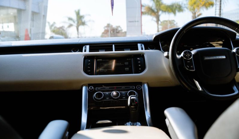
								Land Rover Range Rover Sport HSE SDV6 full									