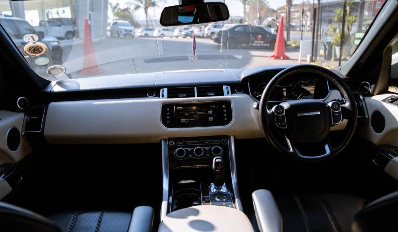 
								Land Rover Range Rover Sport HSE SDV6 full									