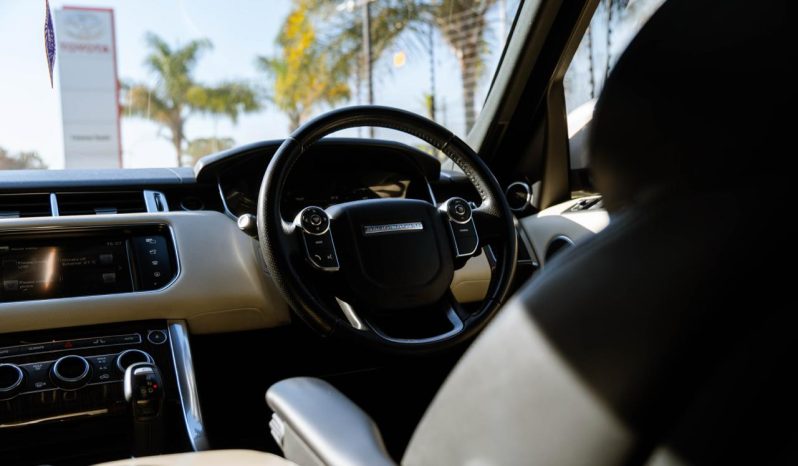 
								Land Rover Range Rover Sport HSE SDV6 full									