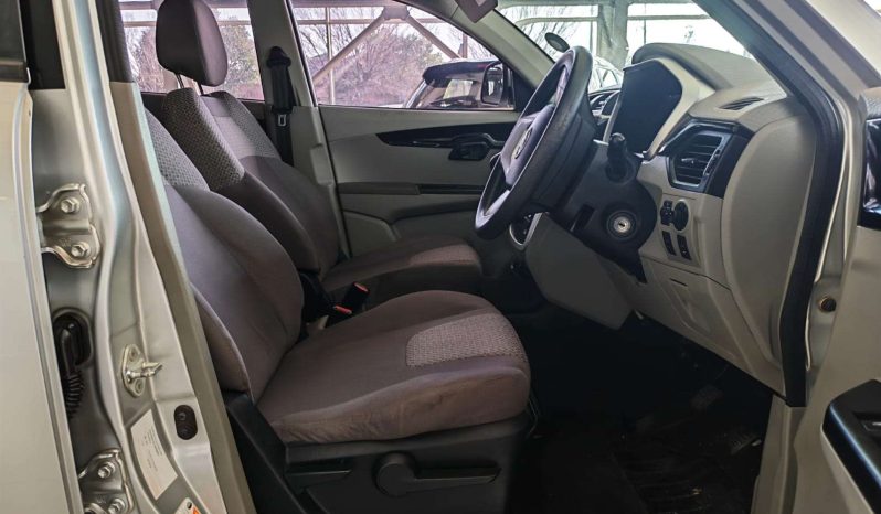 
								Mahindra KUV 100 KUV 100 1.2TD K8 full									
