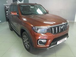 
										Mahindra SCORPIO-N SCORPIO-N 2.2D 4X4 A/T (Z8) full									