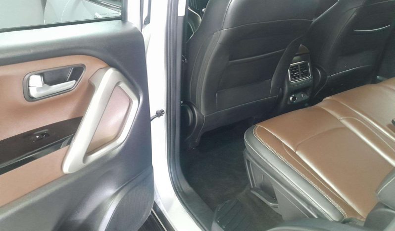 
								Mahindra SCORPIO-N SCORPIO-N 2.2D A/T (Z8) full									