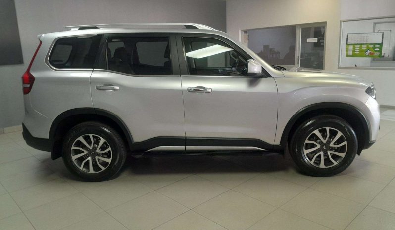 
								Mahindra SCORPIO-N SCORPIO-N 2.2D A/T (Z8) full									
