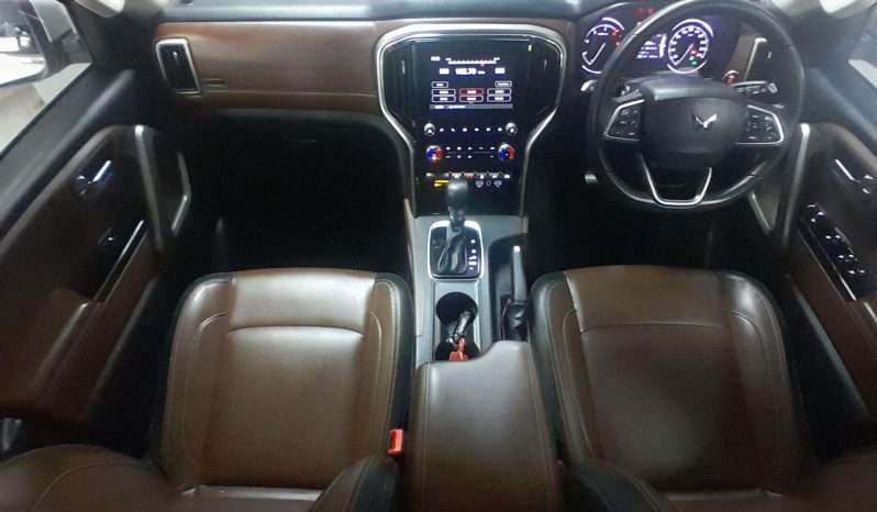 
								Mahindra SCORPIO-N SCORPIO-N 2.2D A/T (Z8) full									